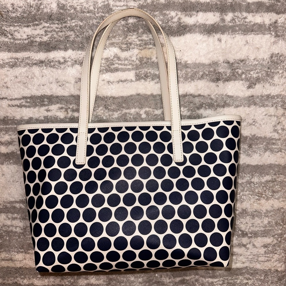 Michael Kors White and Navy Polka Dot Tote - Picture 2 of 8